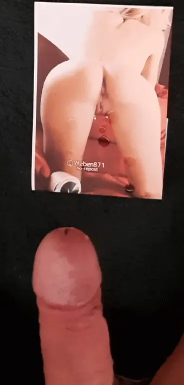 Cum tribute to Kayla...cumming on her perfect ass GIF