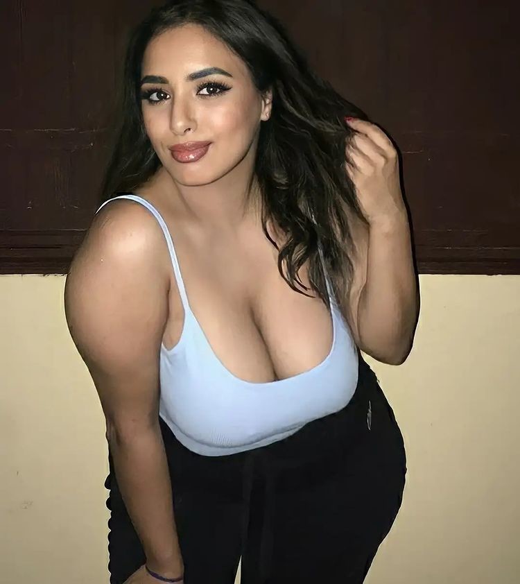 cardi__nadaa