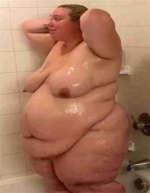 OMG! I could spend all day in the shower  with her, everyday!