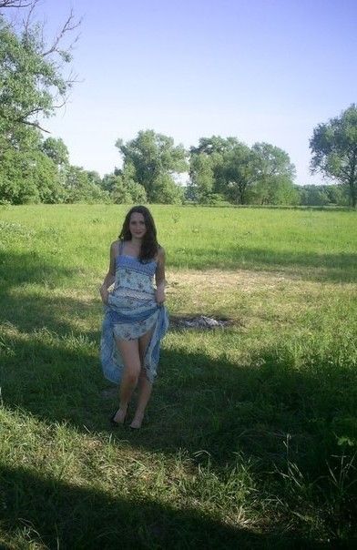 Teen posing outdoor