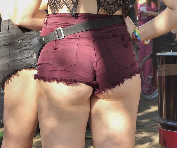 Biglicious teen ass