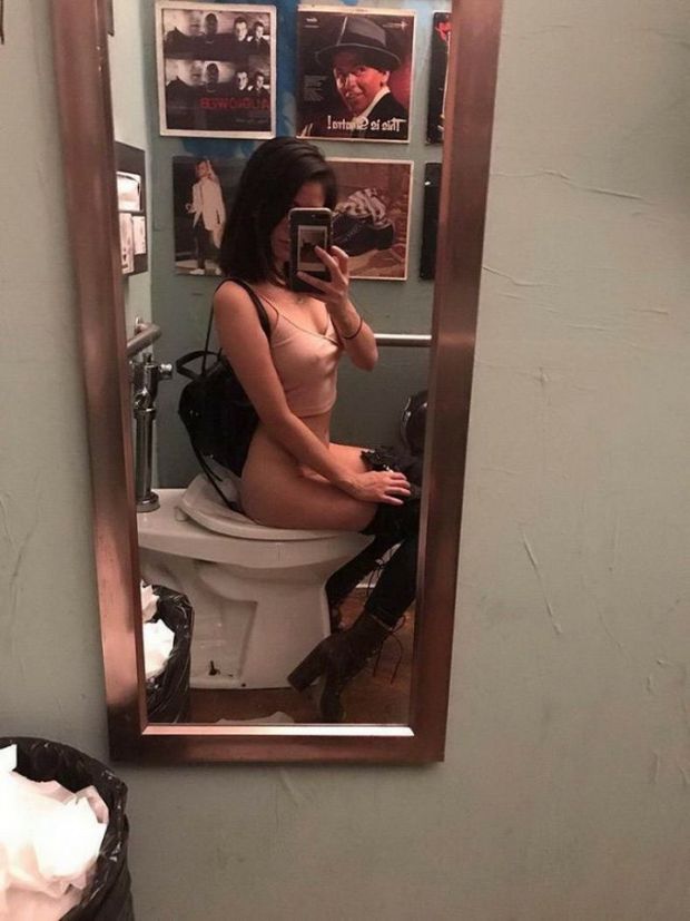 Pee toilet