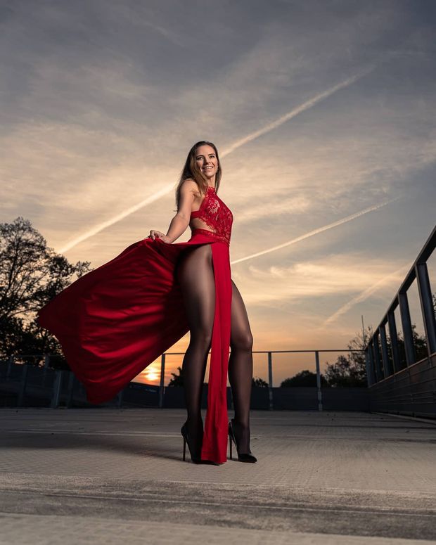 looong slit