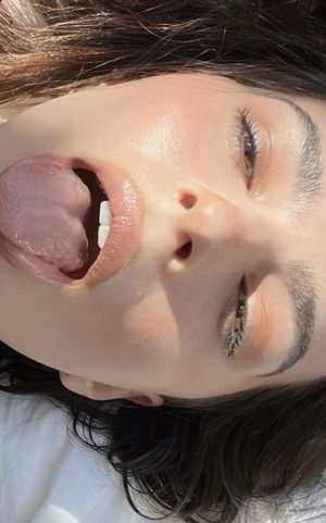 Emily ratajkowski waiting for your cum