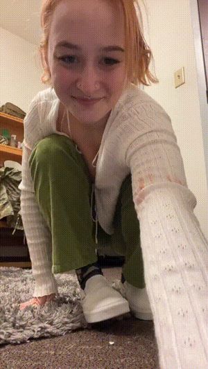 Daily Social Media Thots, GIF #003