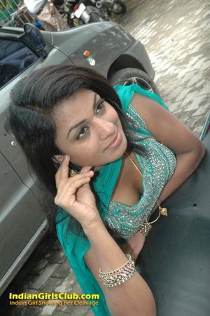 Indian wife loves to show off