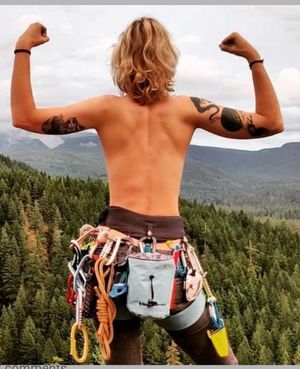 Flexing back with tits out