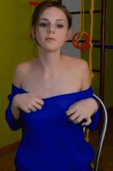 Addelyn flashing her tits