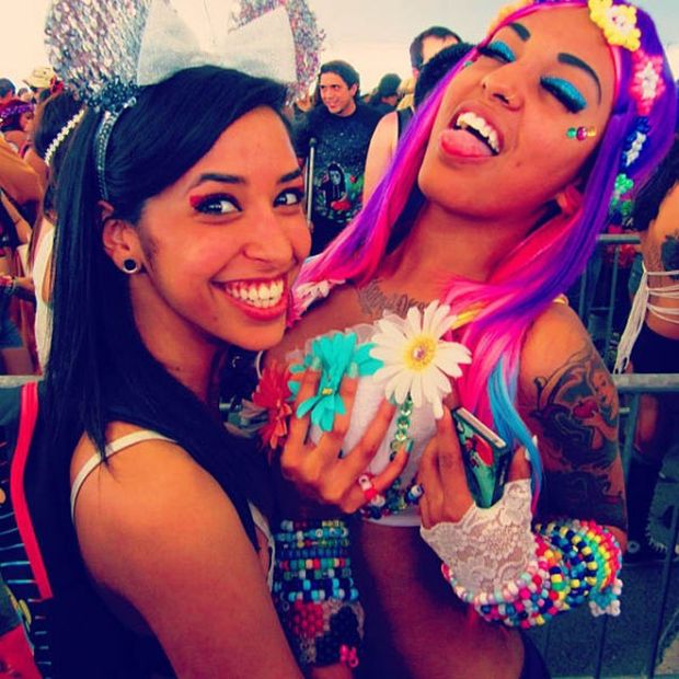 hands on tits festival