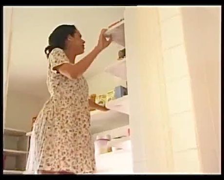 Le comen bien rico el culo y el bizcocho a la repostera