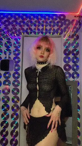 Daily Social Media Thots, GIF #012
