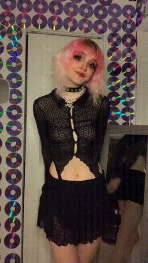 Daily Social Media Thots, GIF #013