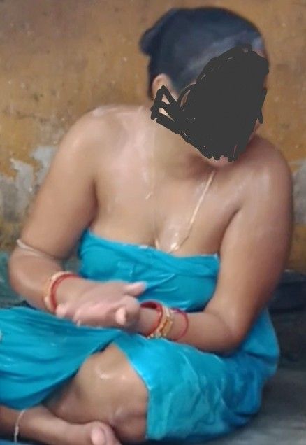 Beautiful woman big boob nude women boob show
