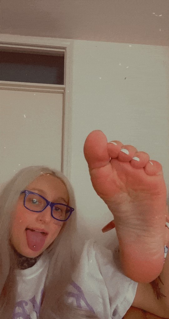 part of my personal foot collection :)