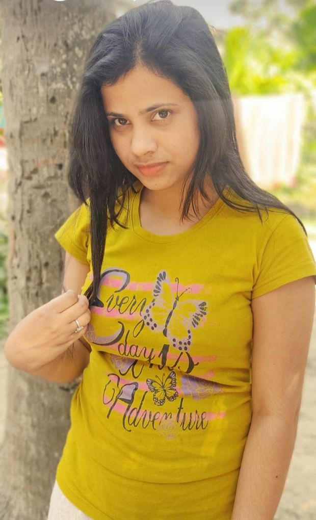 Beautiful woman big boob cute nipples mast dudha
