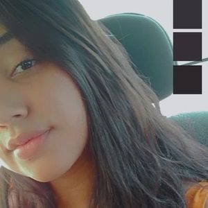 Morena gostosa e cavala