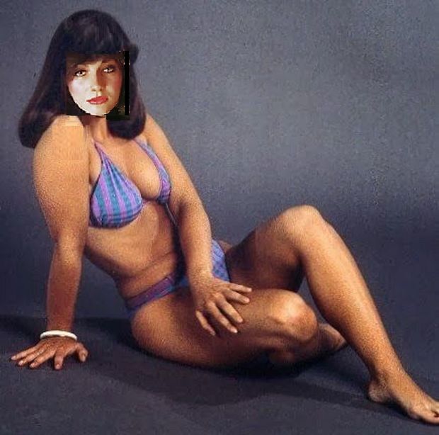 SEXY KATE BUSH IN A BIKINI