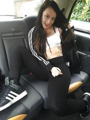 Alessa Savage in leggings