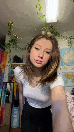 Daily Social Media Thots, GIF #040