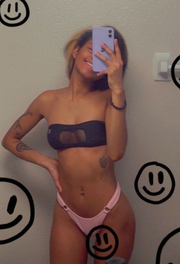 Sexy ebony teen