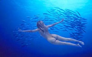 letsgetnaaaaaaaked: Funderwater Free Dive 03