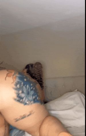 Thunda sexy ass on the bed