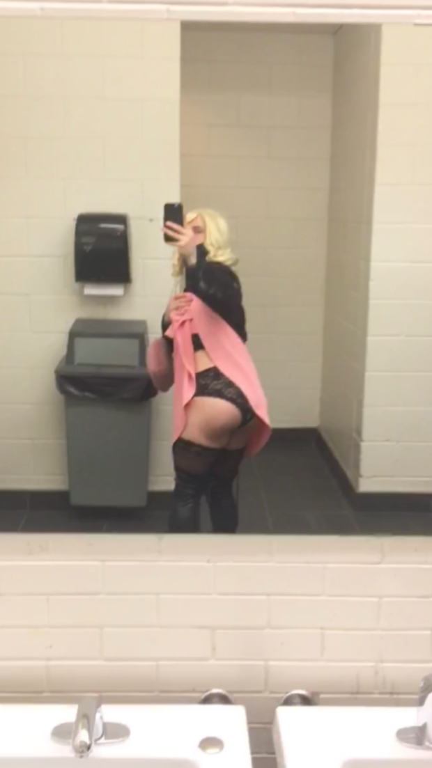 sissy booty