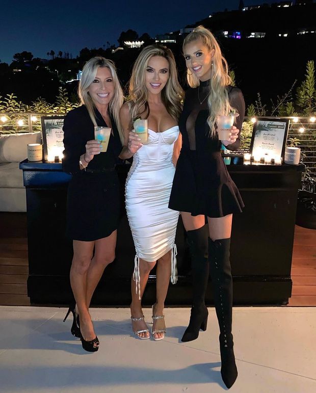 Chrishelle and Emma legs