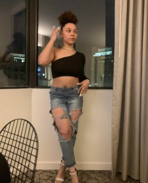 she's not afraid to be groped she prefers it