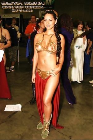 Olivia Munn slave Leia cosplay nudefake