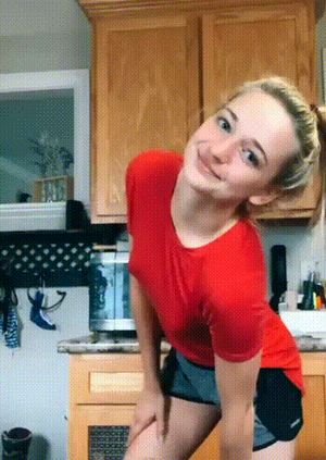 Daily Social Media Thots, GIF #095