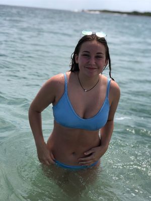 beach cutie