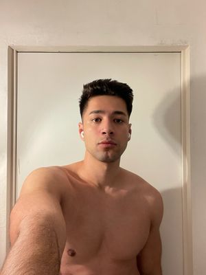 Hot pretty face @liasisback