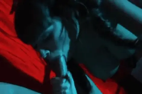 Ree Petra sucks stiff cock