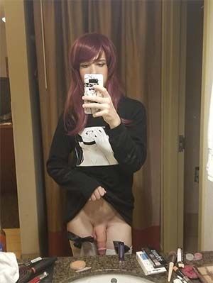 Jolie rousse transexsuelle sur Vitré 35500 en Bretagne cherche moment coquin