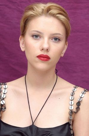 Scarlett Johansson is a Babe