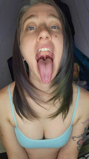 kenz tongue