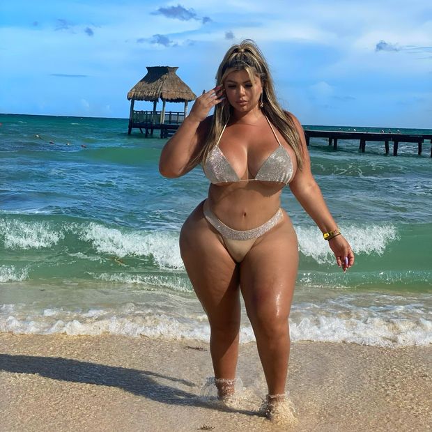 Love to fuck her