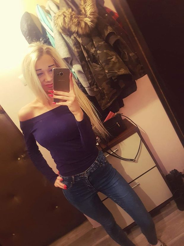 I love jerking my dick to Sandra