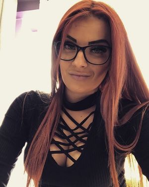 The boss at work grabbed my tits