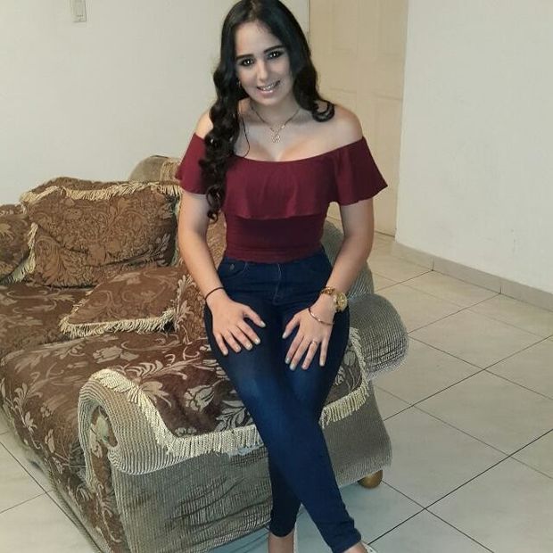 Venezuelan slut 'CQ' nonude