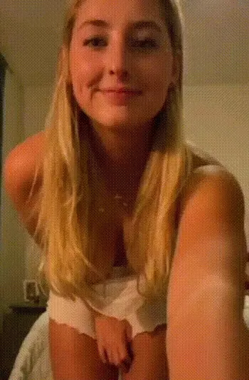 Daily Social Media Thots, GIF #121