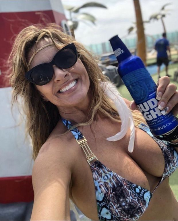 Amazing MILF