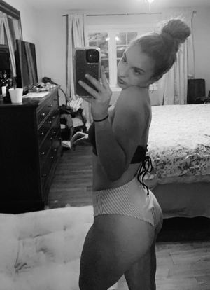 Keyra bikini ass black & white