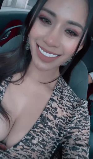 Friends mom keeps texting me