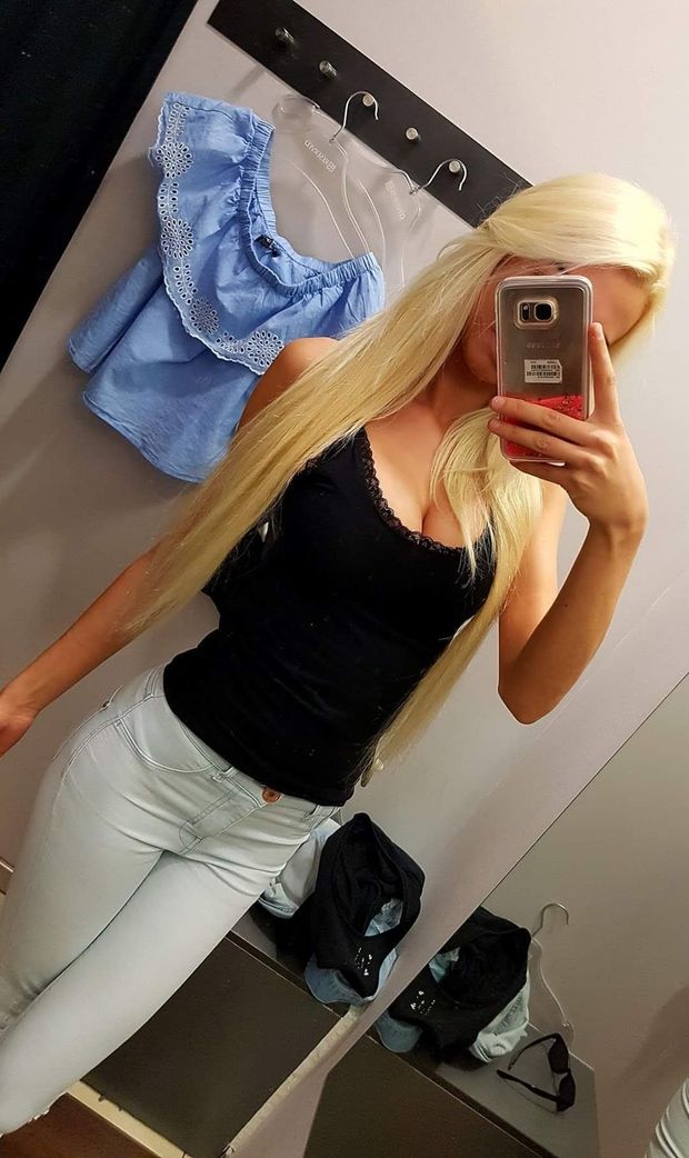 sexy Sandra in the fitting room