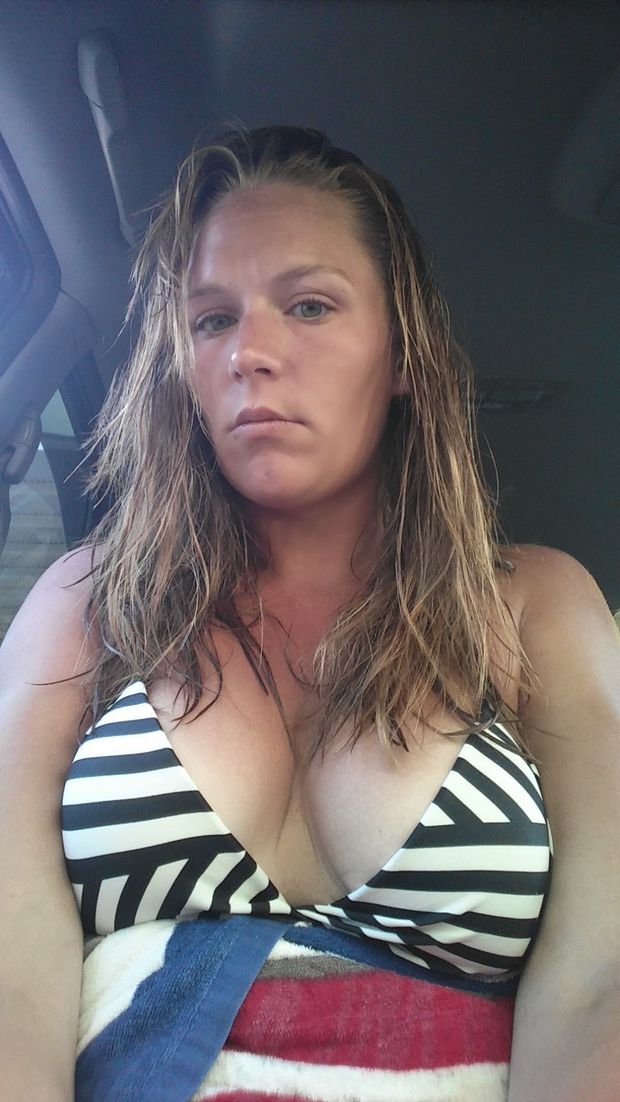 Mature friendly woman with a big ass. Aiming to please.