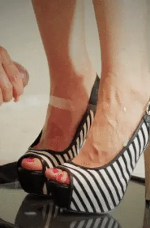 Cum Feet