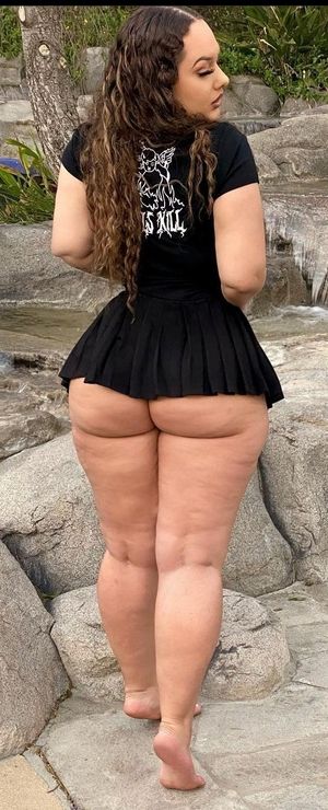 PHAT ASS LATINA