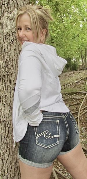 Me with some morning wood… ;-) ❤️